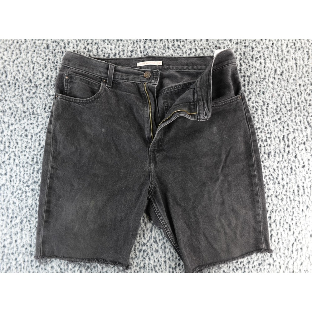Levis 70s High Slim Straight Black Denim Shorts Womens Size 32 Cutoff Raw Hem